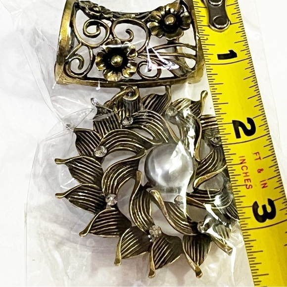 Vintage Gold Tone Filigree Scarf Clip Ring Floral Blush Silver Faux Pearl Lot 2x - Picture 9 of 12